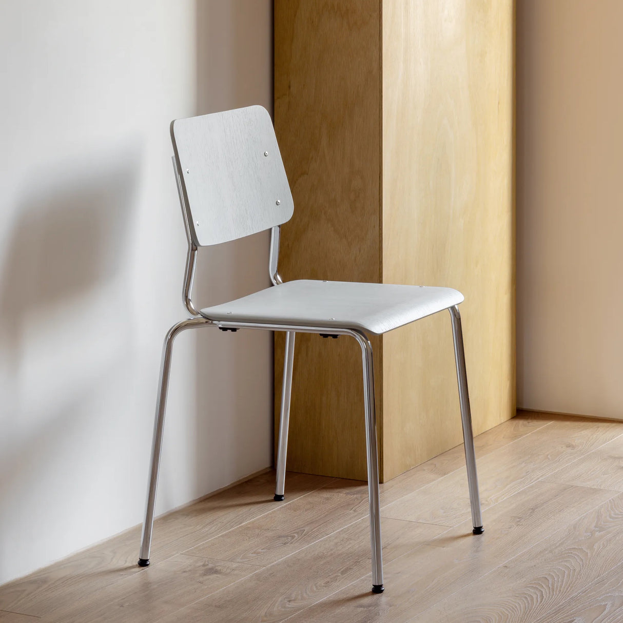 esaila・FORE Chair