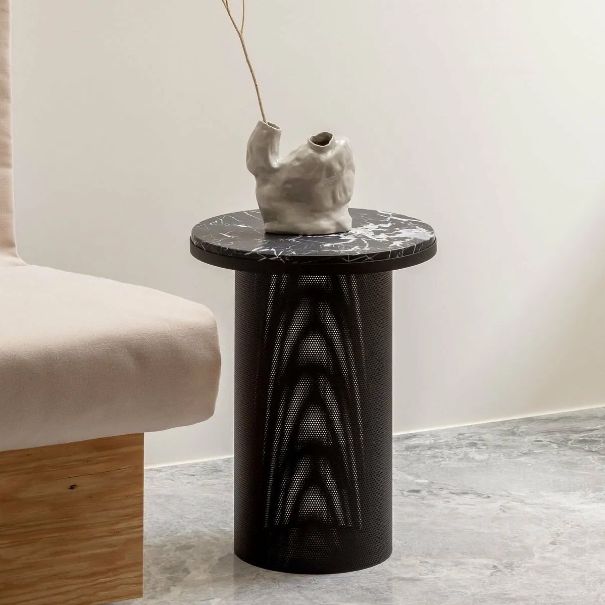 esaila・PEDESTAL Table