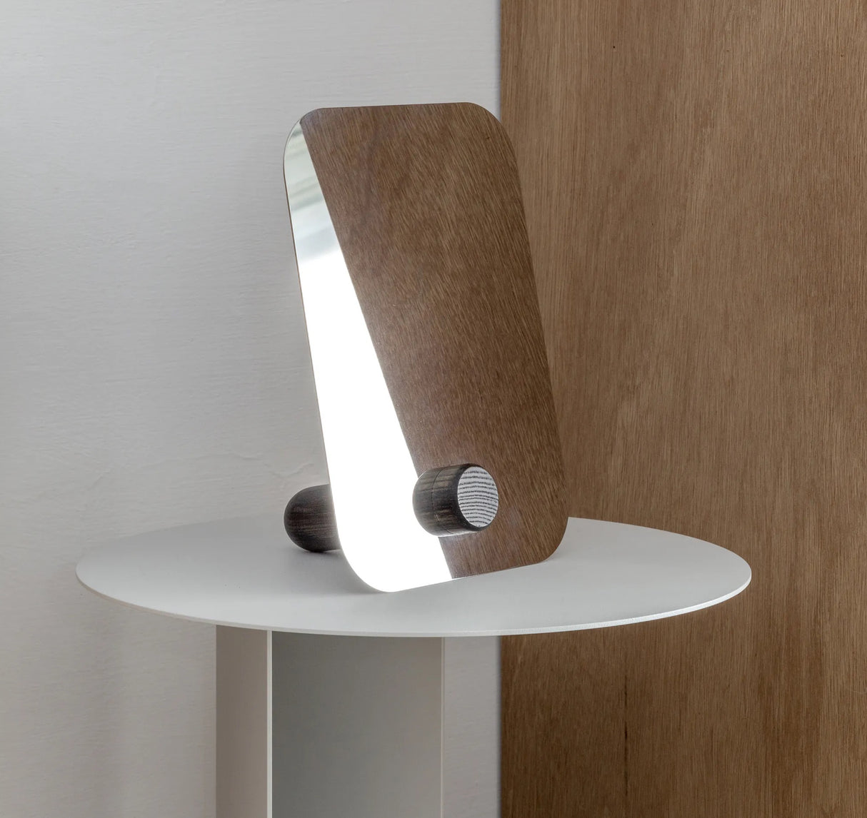 esaila・PINOKIO Table