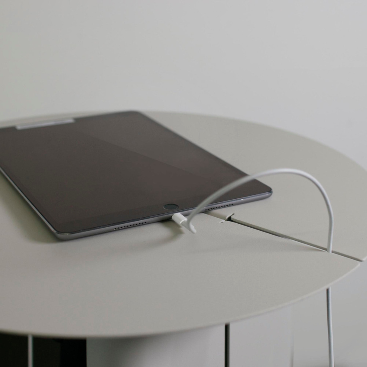 SANRO・Industry tray 6.1 side table 金屬邊桌