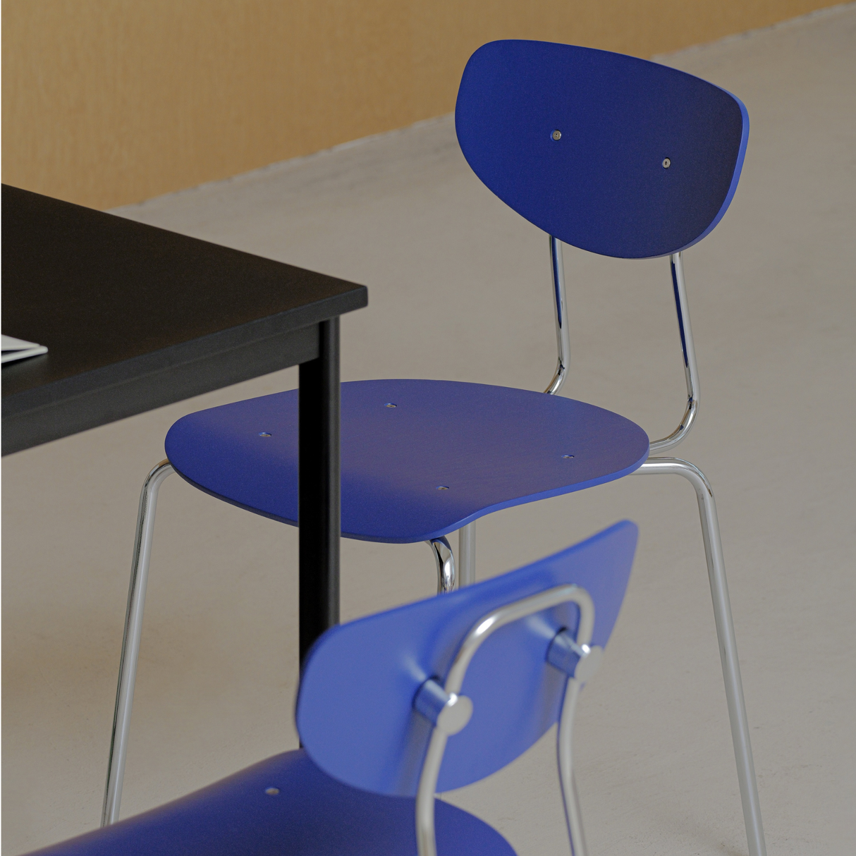 rareraw・ALTER CHAIR 單人靠背餐桌椅