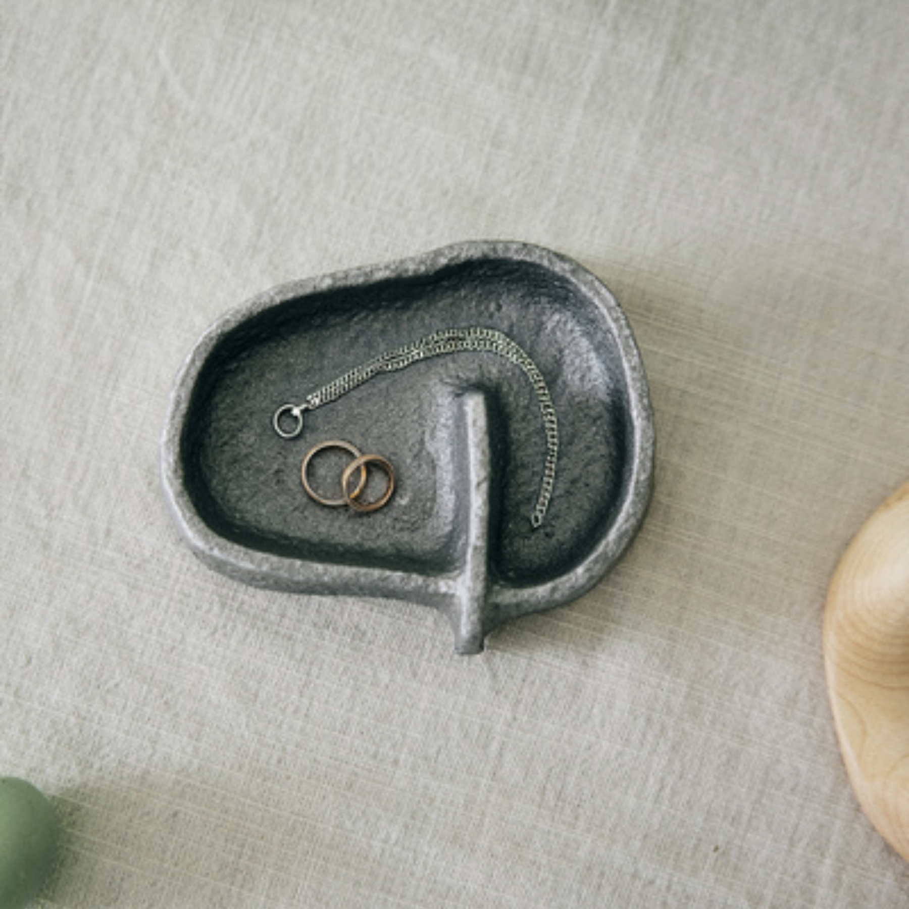 SANRO・Raw cast tray