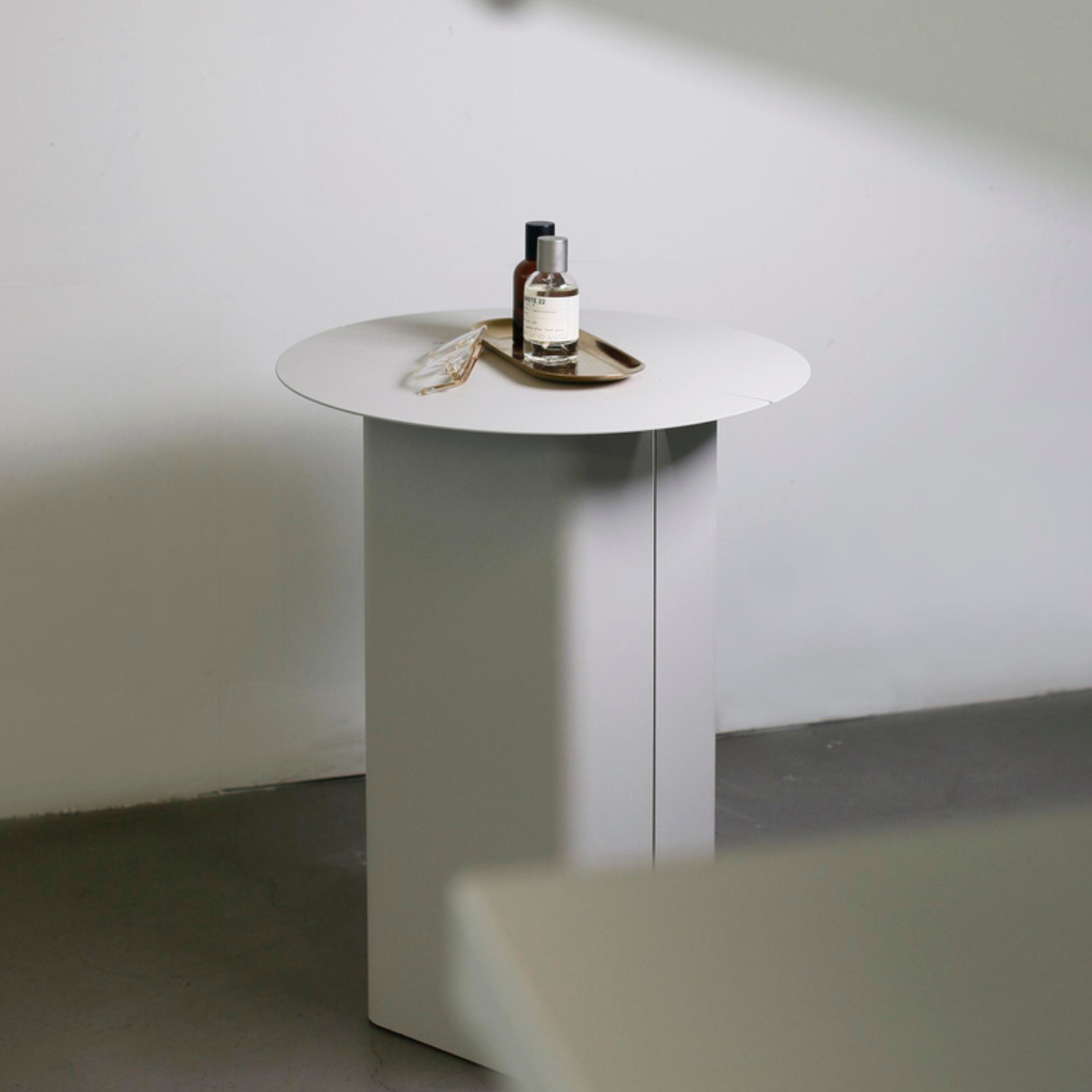 SANRO・Industry tray 6.1 side table 金屬邊桌