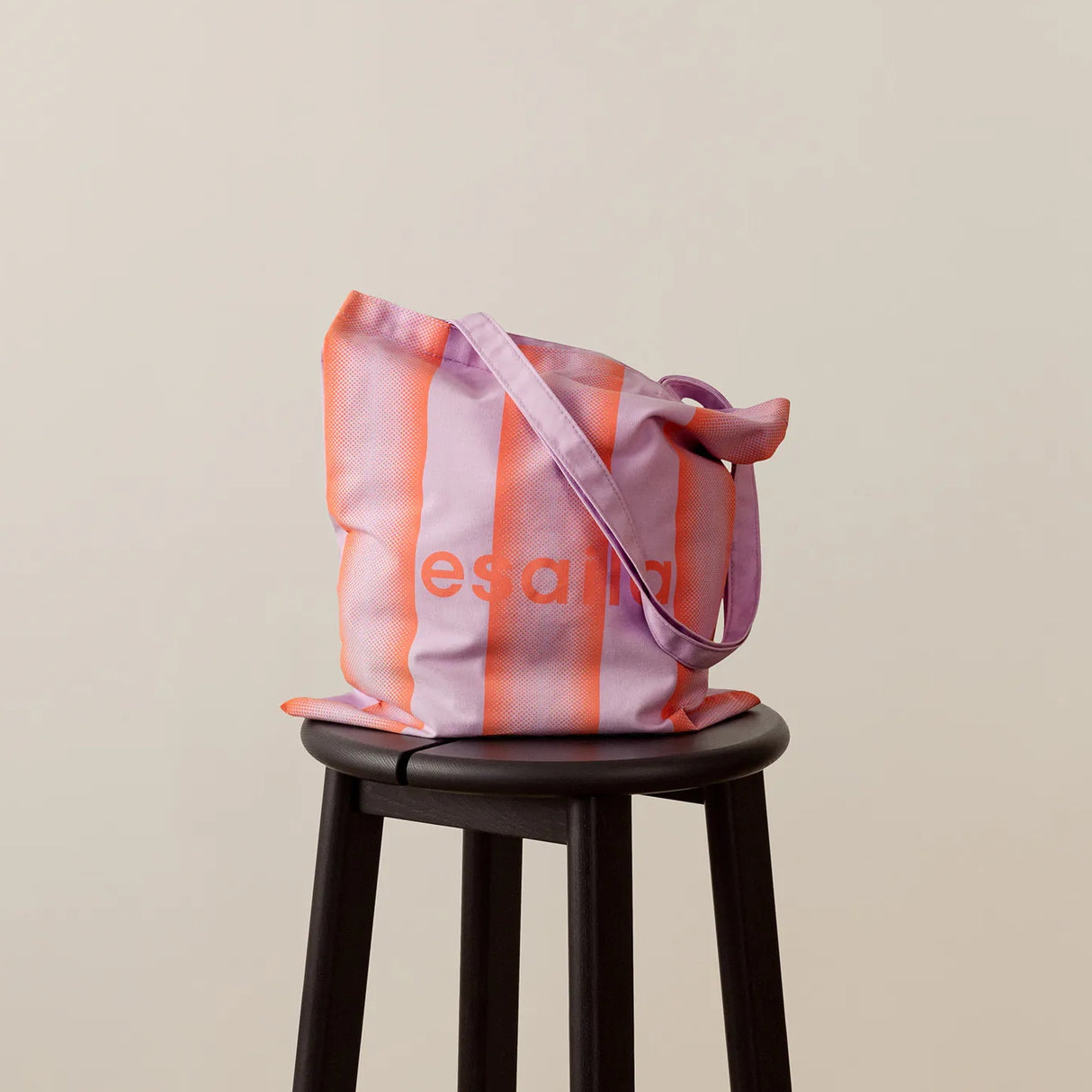 esaila・ESAILA Tote Bag
