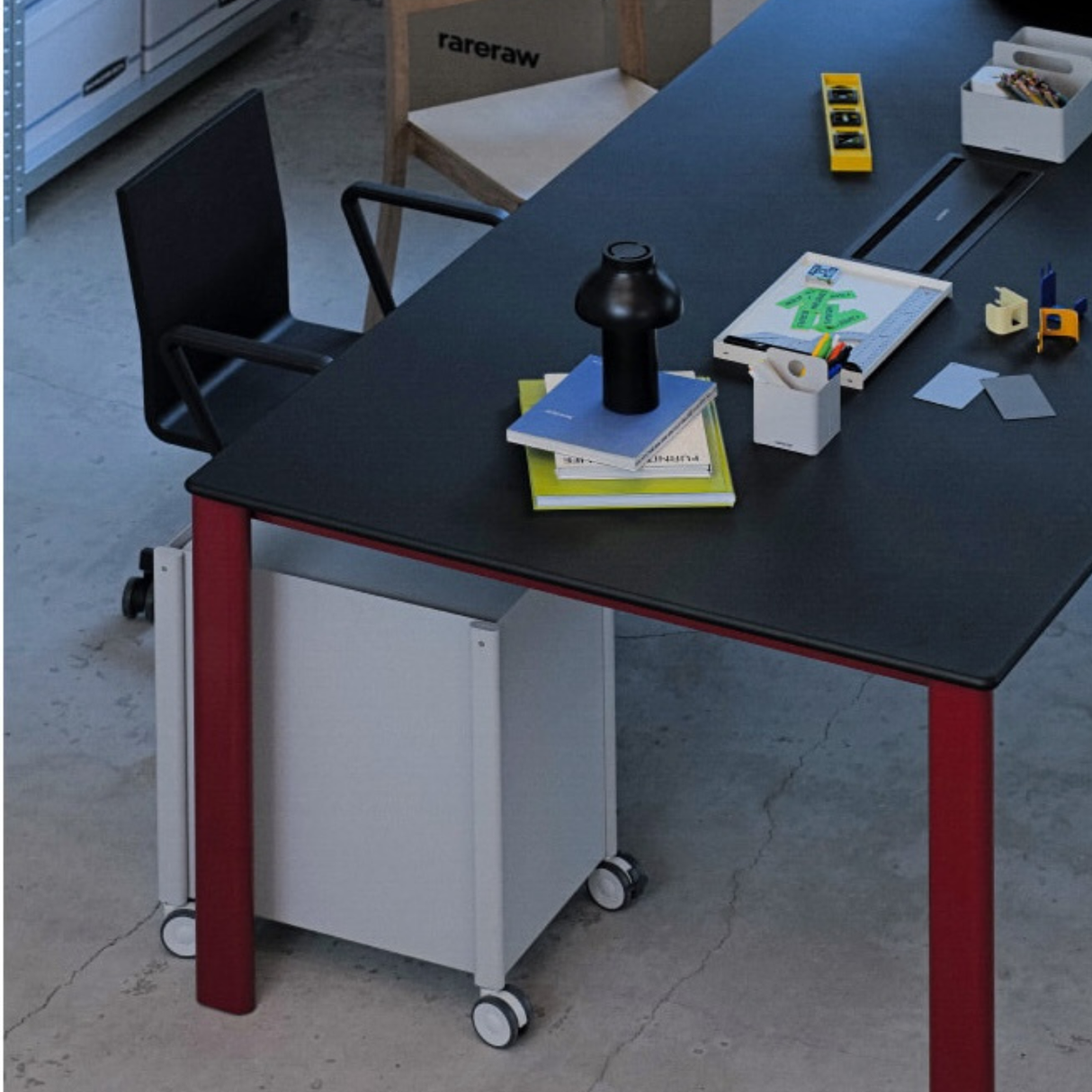 rareraw・RRW MEETING TABLE