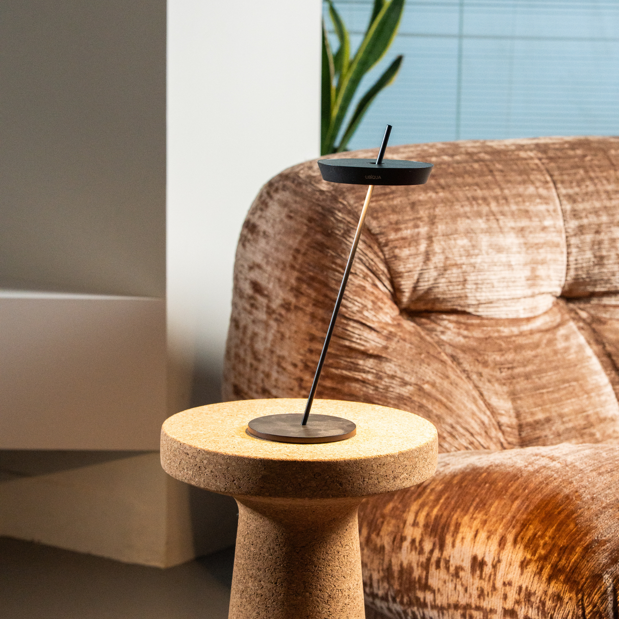 UBIQUA・Torus Desk 充電式閱讀桌燈（港澳）