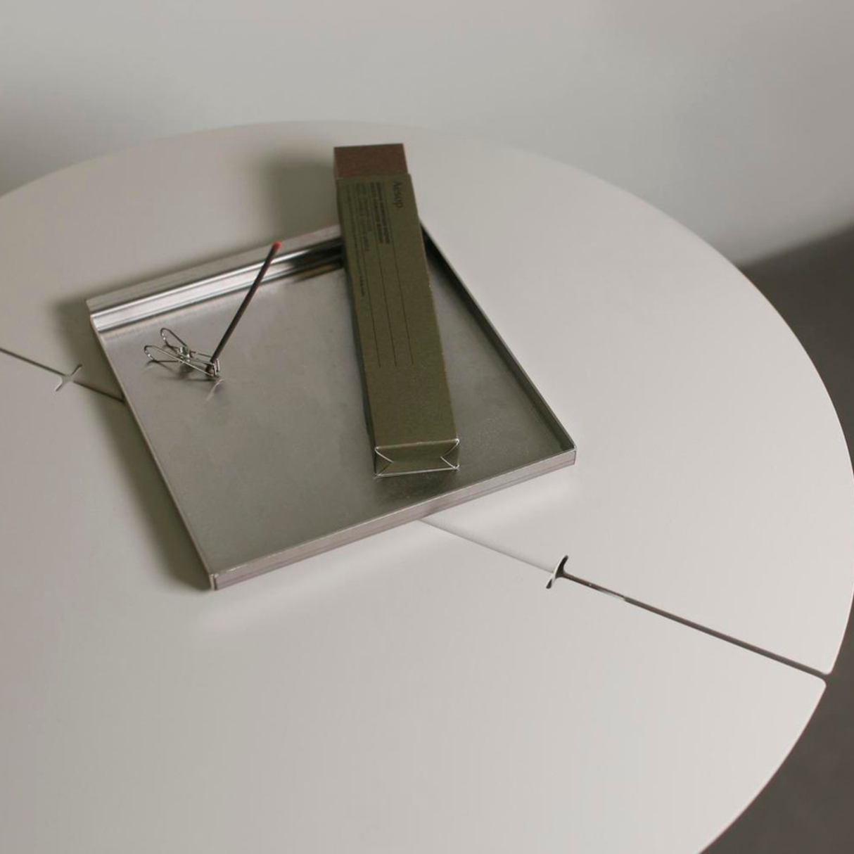 SANRO・Industry tray 6.1 side table 金屬邊桌