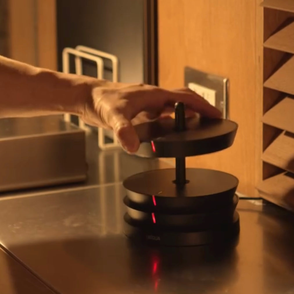 UBIQUA・Torus Charger 集合式充電座