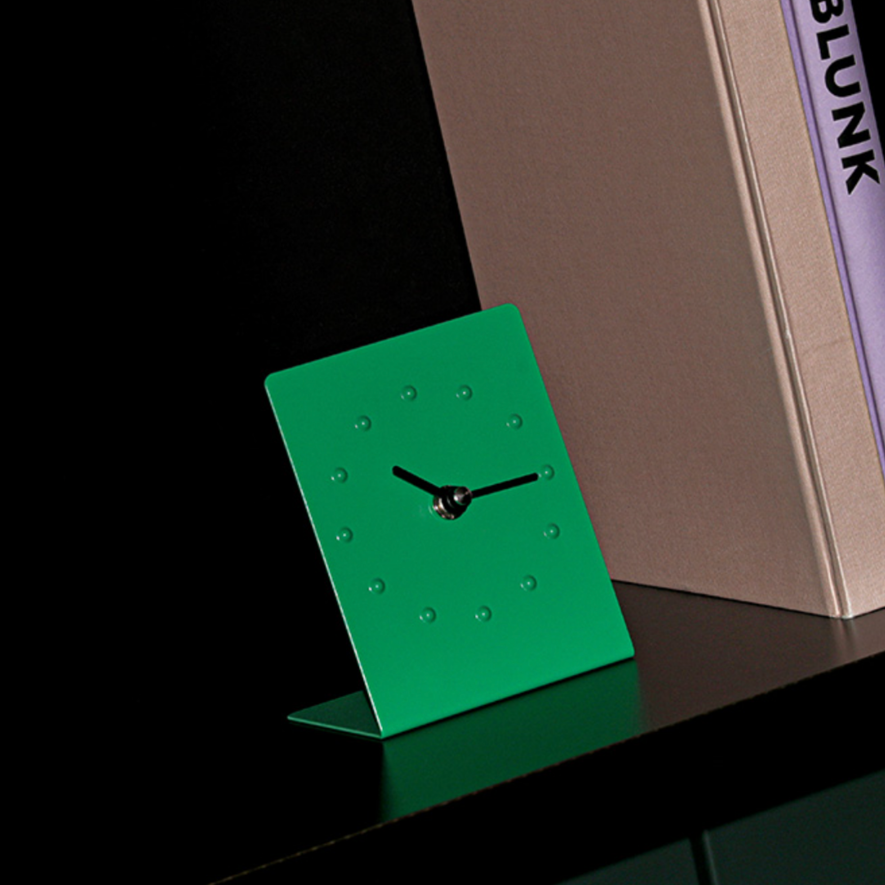 rareraw・MOVV CLOCK