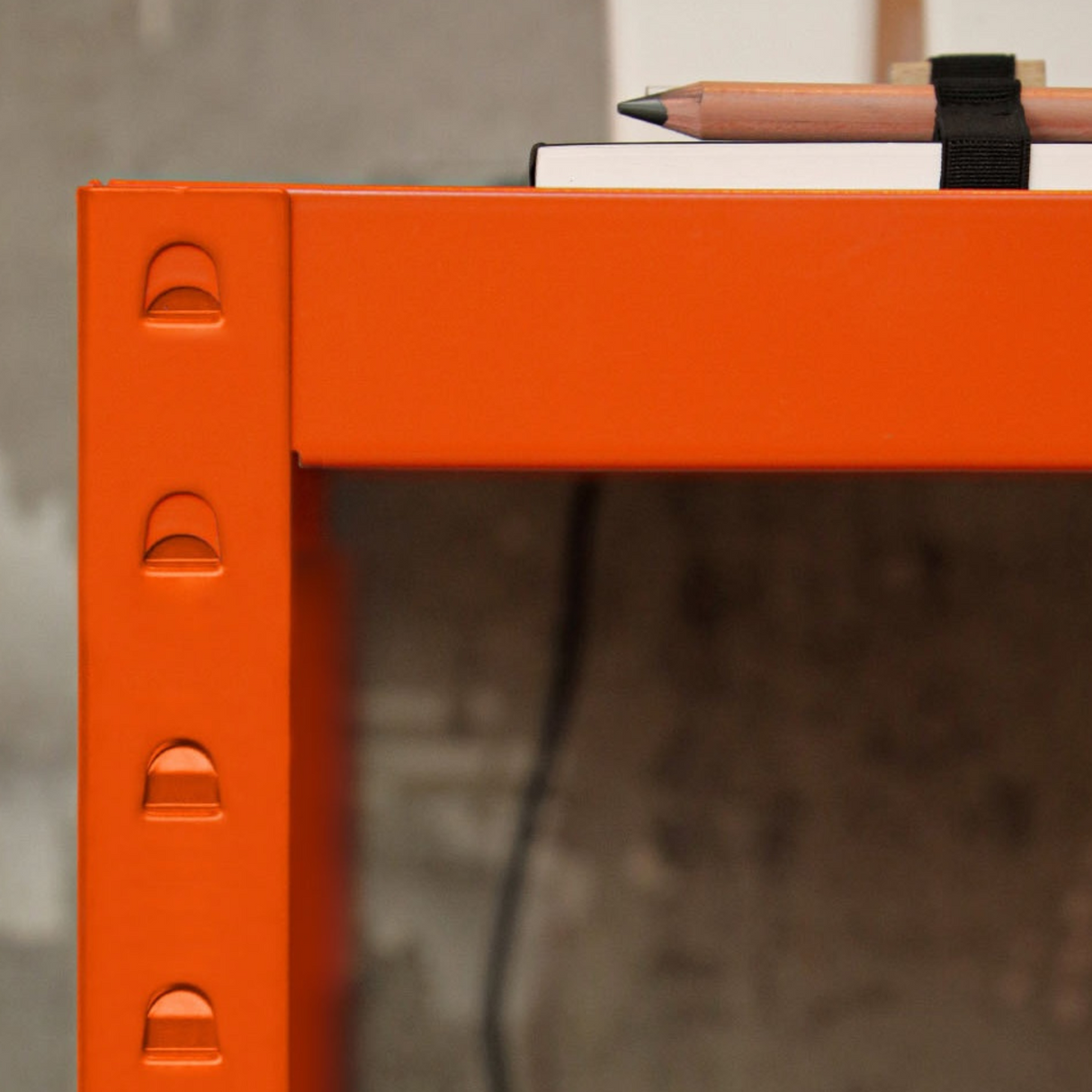 rareraw・RRR SIDE TABLE