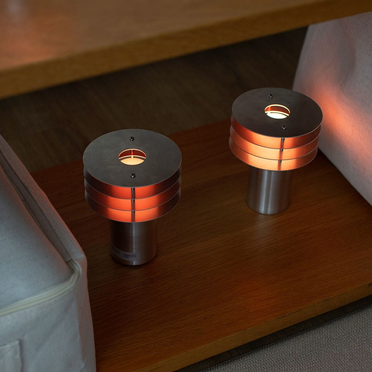 ARCHE・Muta Shade Portable Lamp 無線桌燈