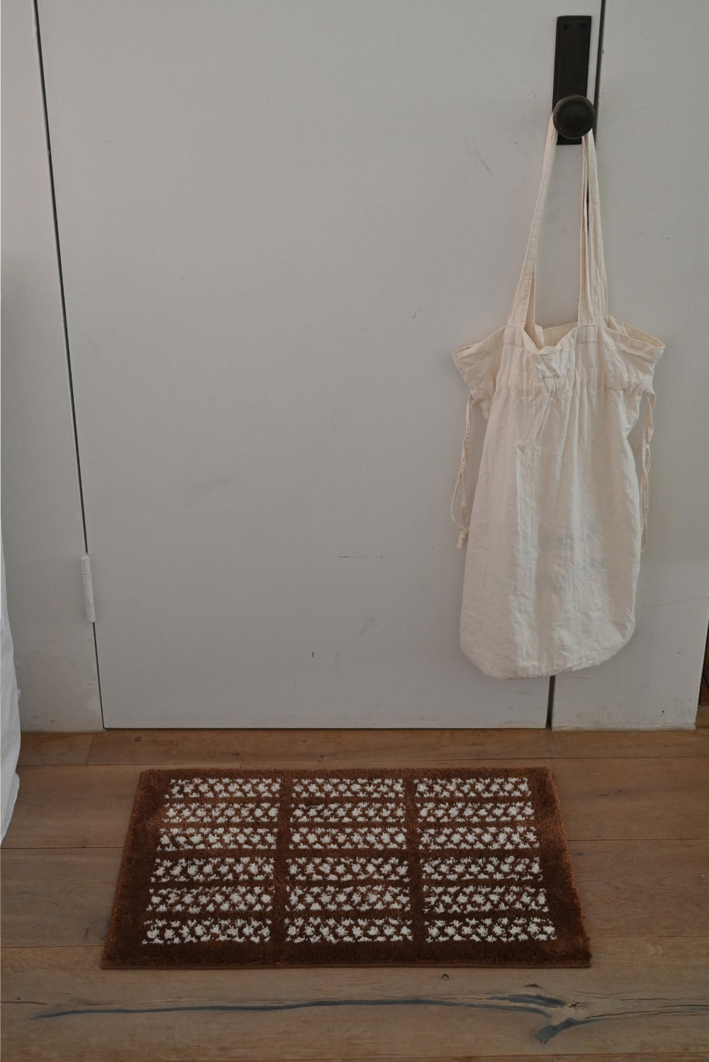 Berhe・Naia Mat Brown 地墊 (40x60)